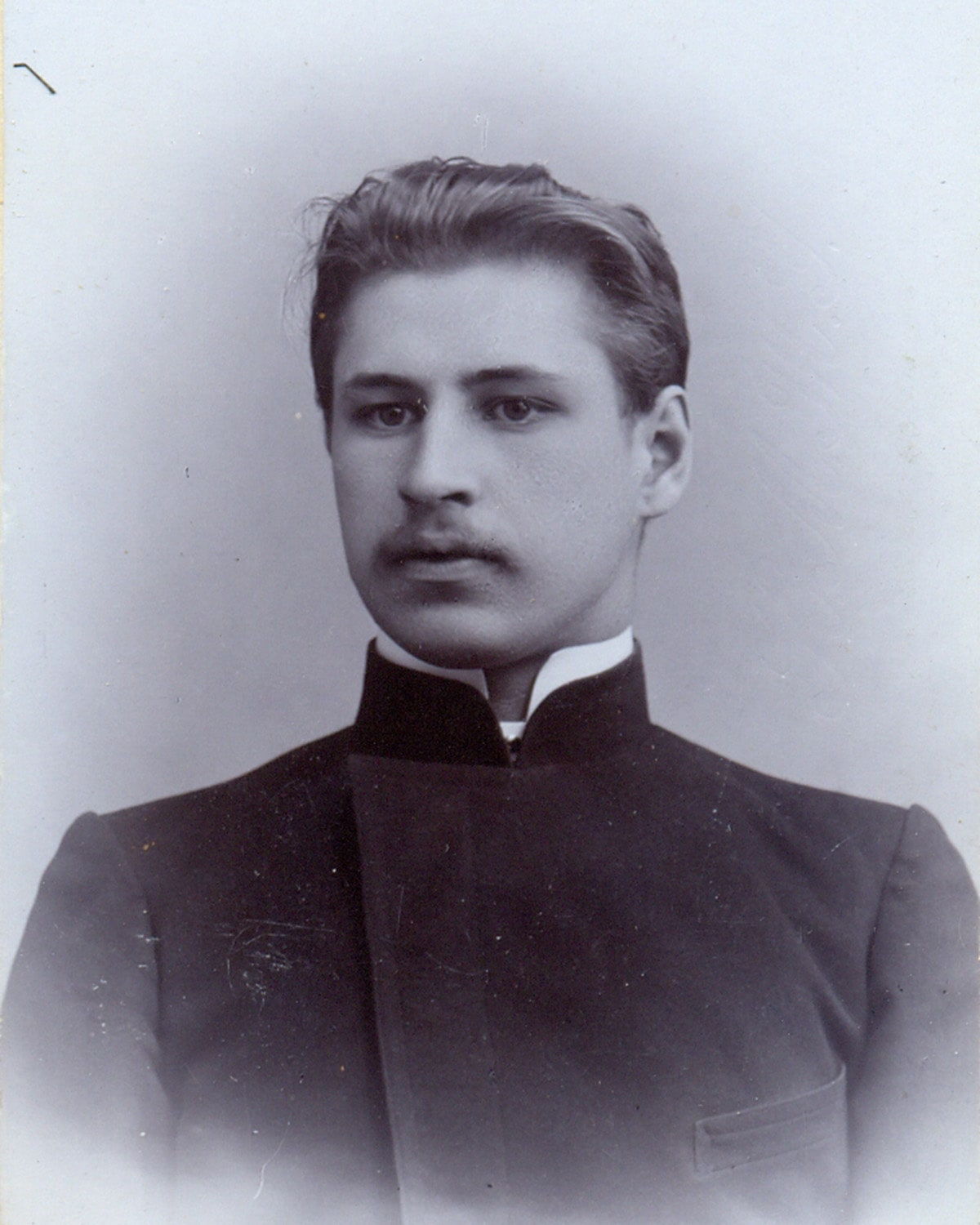 Борис Владимирович Жадин. Фотоателье Н. Сажина. 1903 г.